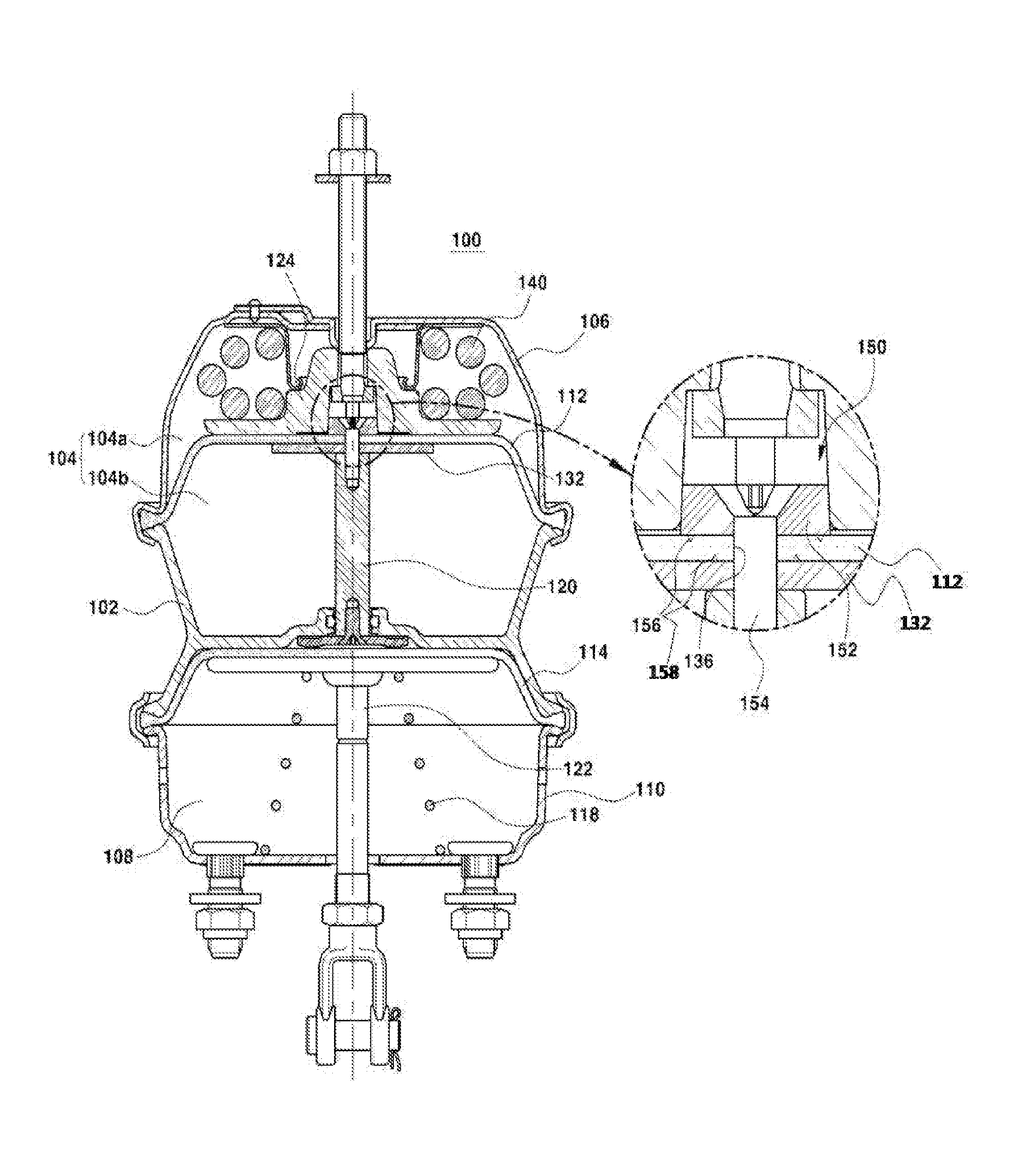 Center hole diaphragm mounting of brake chamber for vehicle