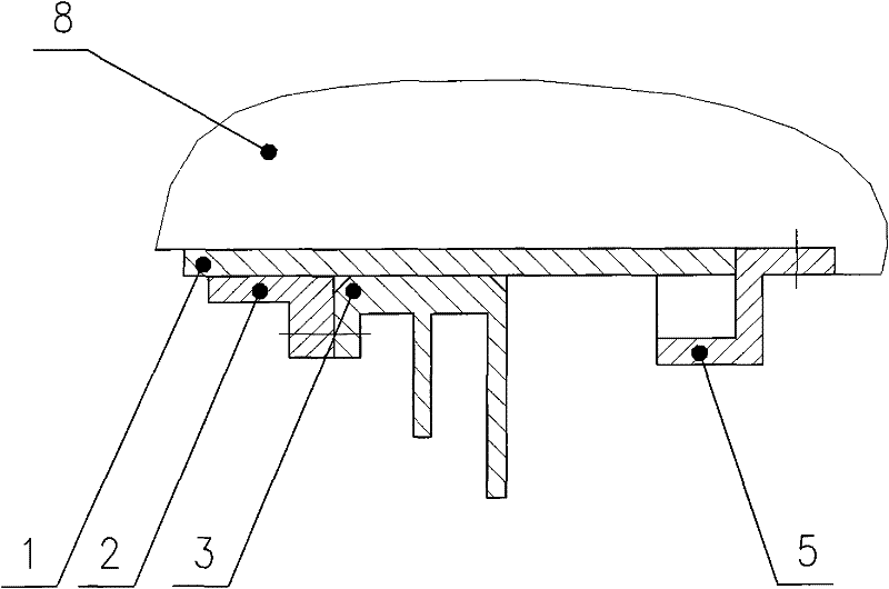 Axial and radial combined sealing device and assembling method thereof