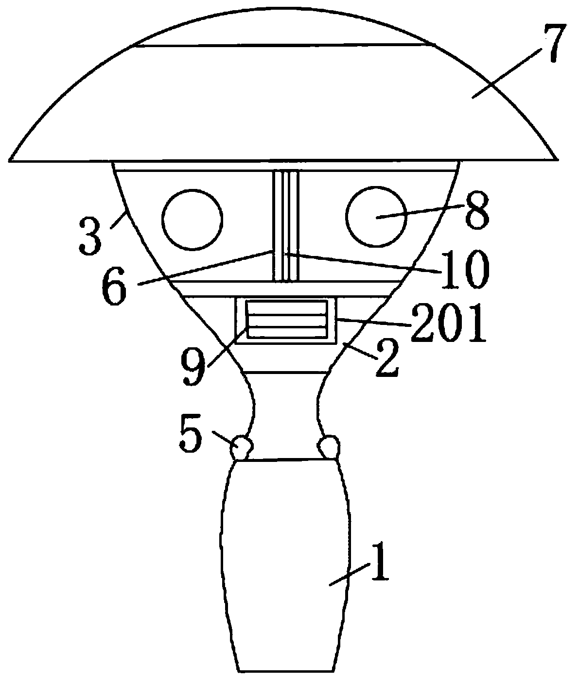 Light-by-man type yard lamp