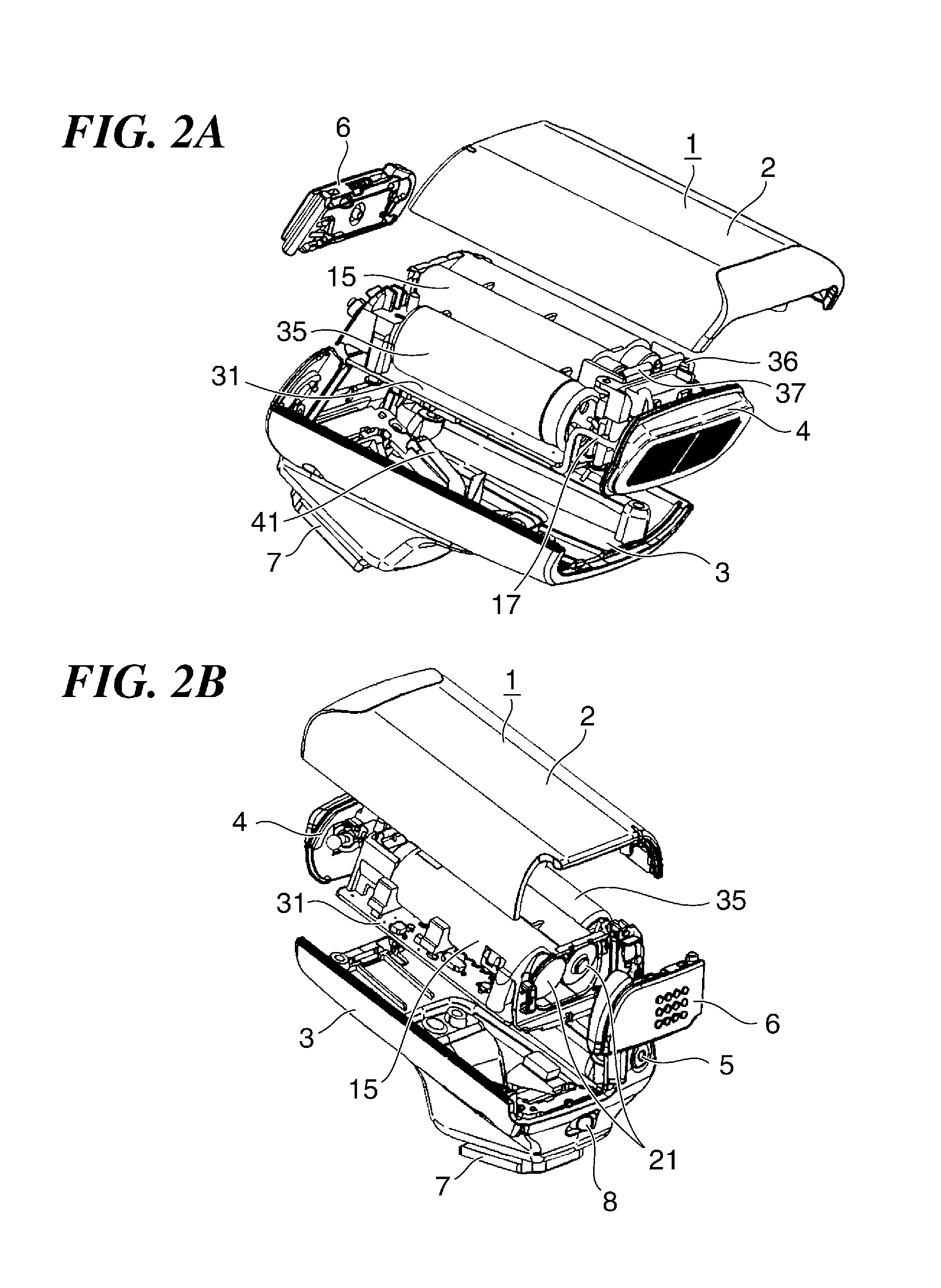 Light emitting device attached to image pickup apparatus