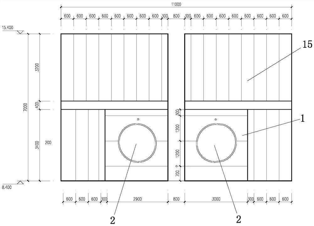 A fire-proof and explosion-proof structure for plugging bushings on the valve side of a converter transformer in a converter station