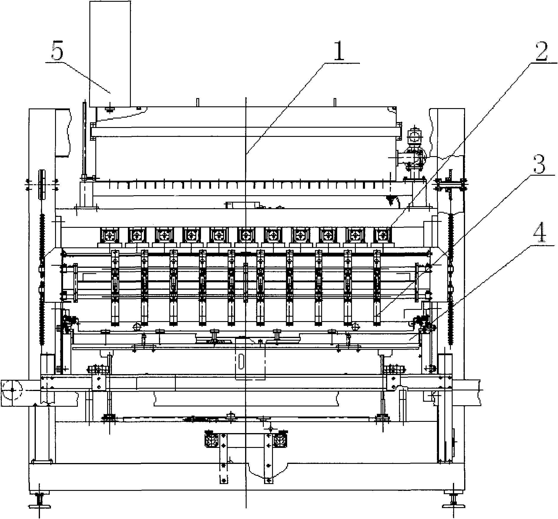 Self-calibration linear displacement type filling machine for liquid