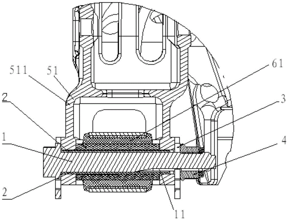 Rear wheel camber angle adjusting device of automobile