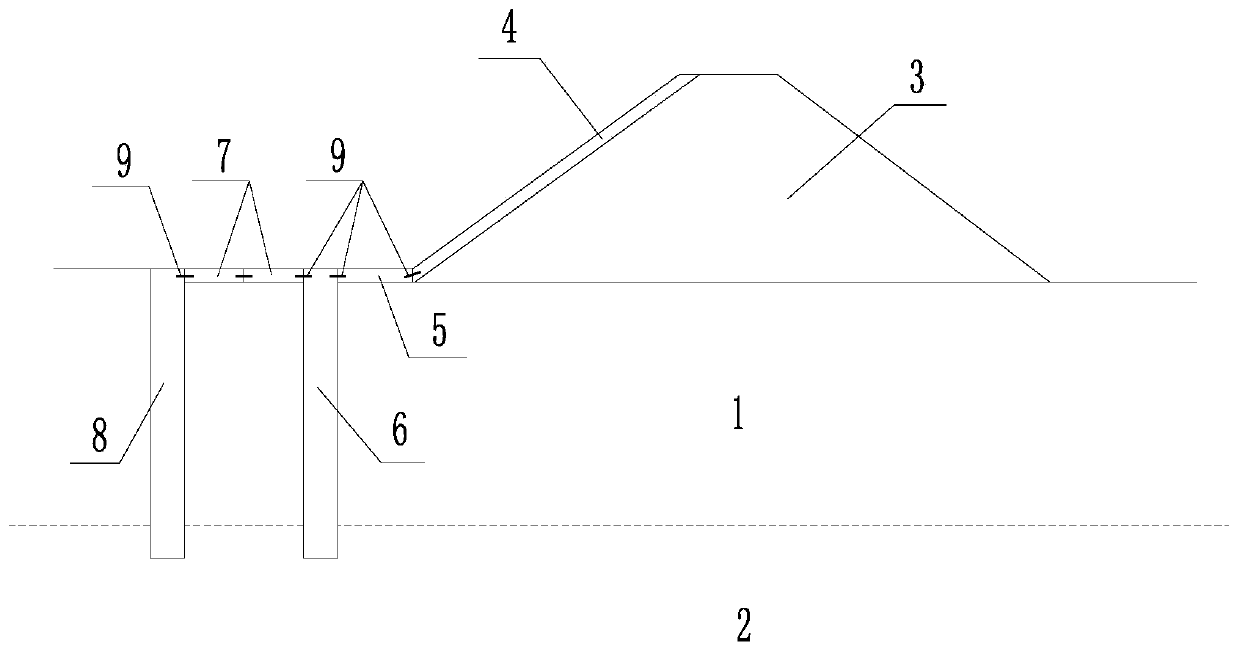 Structure capable of preventing concrete face slab dam high-toe wall from being damaged