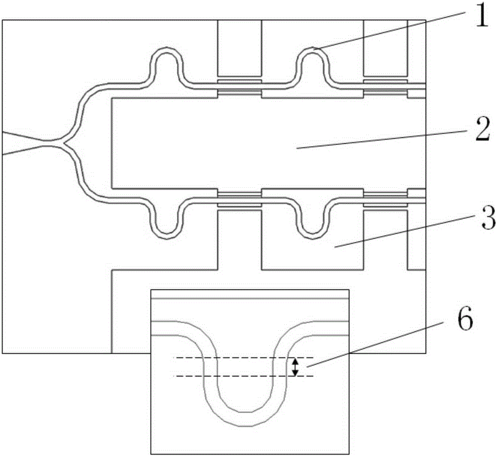 Travelling wave structure photo-detector chip and preparation method thereof