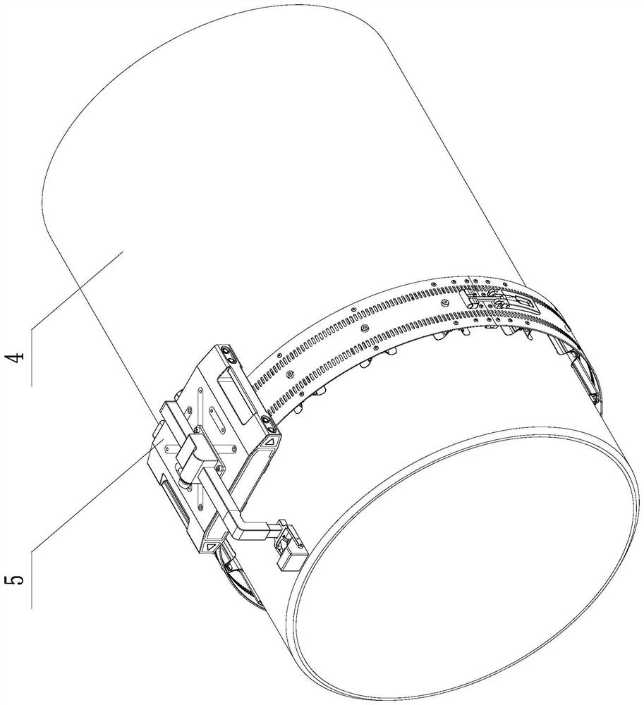 Adjustable flexible track device for pipeline