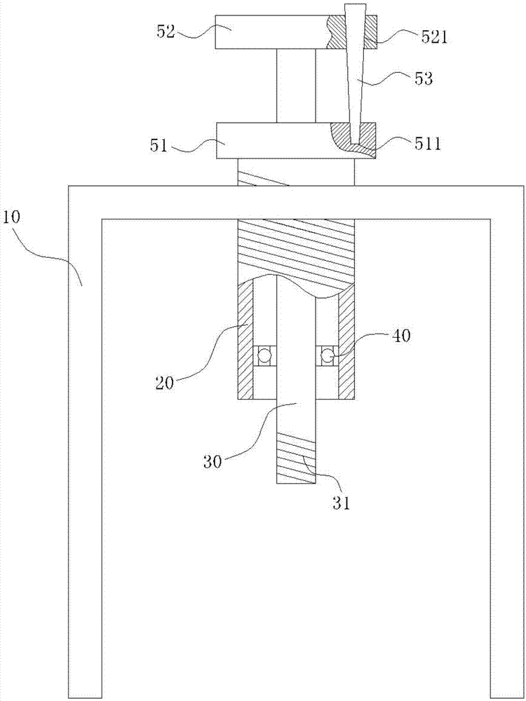 Pull-up device for spinning bobbin