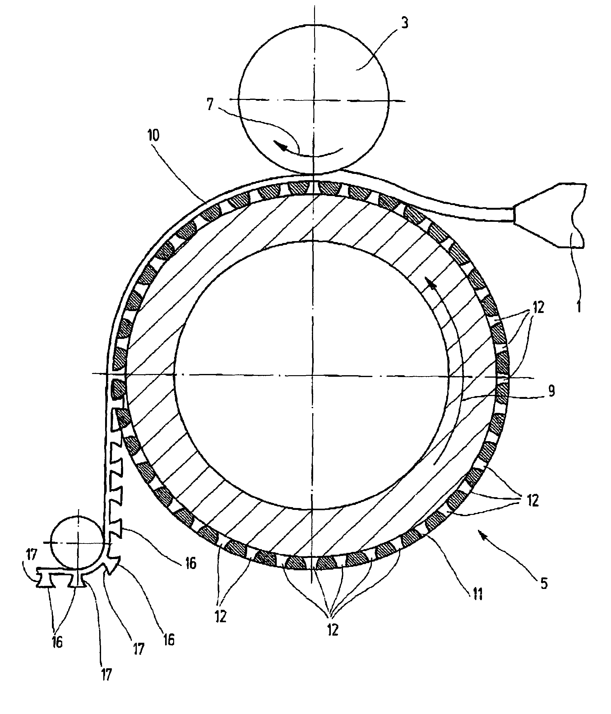Method for producing an adhesive closing element