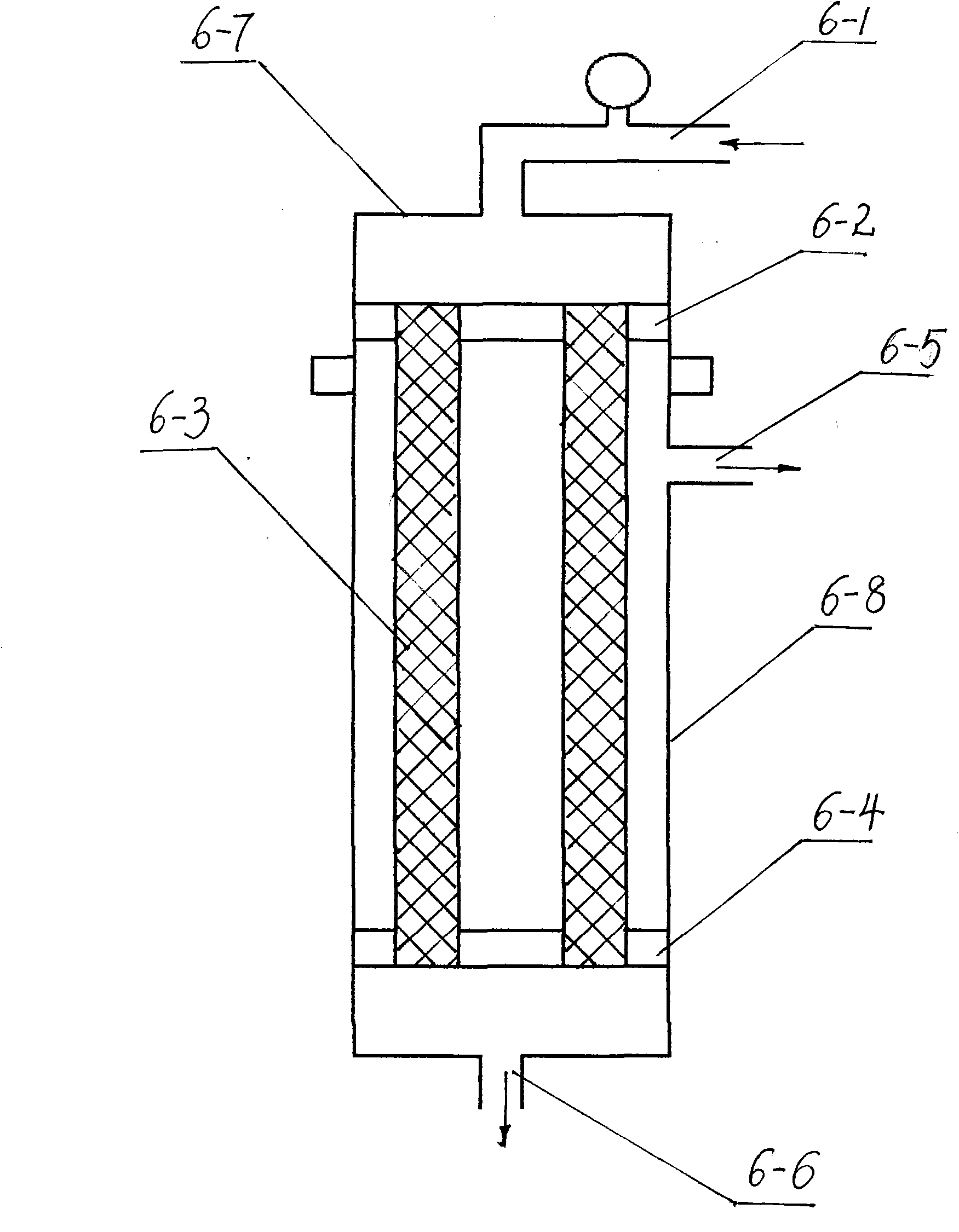 Device for treating alkaliferous waste water through nanofiltration
