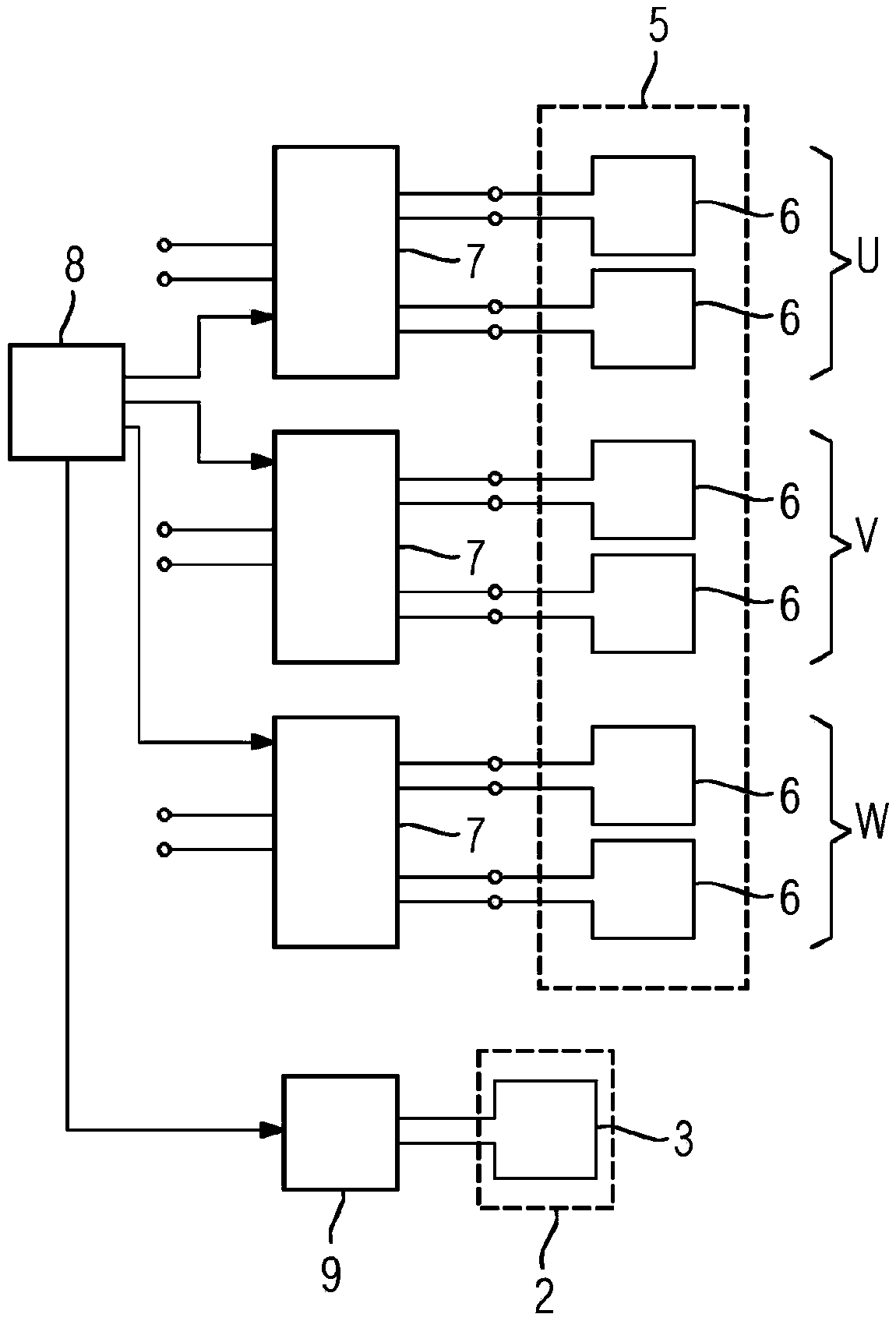 Superconducting machine and method for the operation thereof