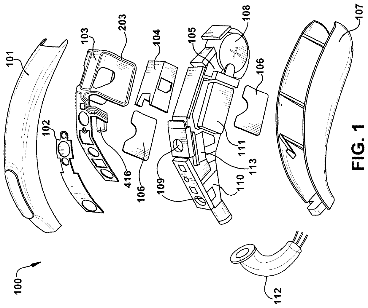 Hearing device with two-half loop antenna