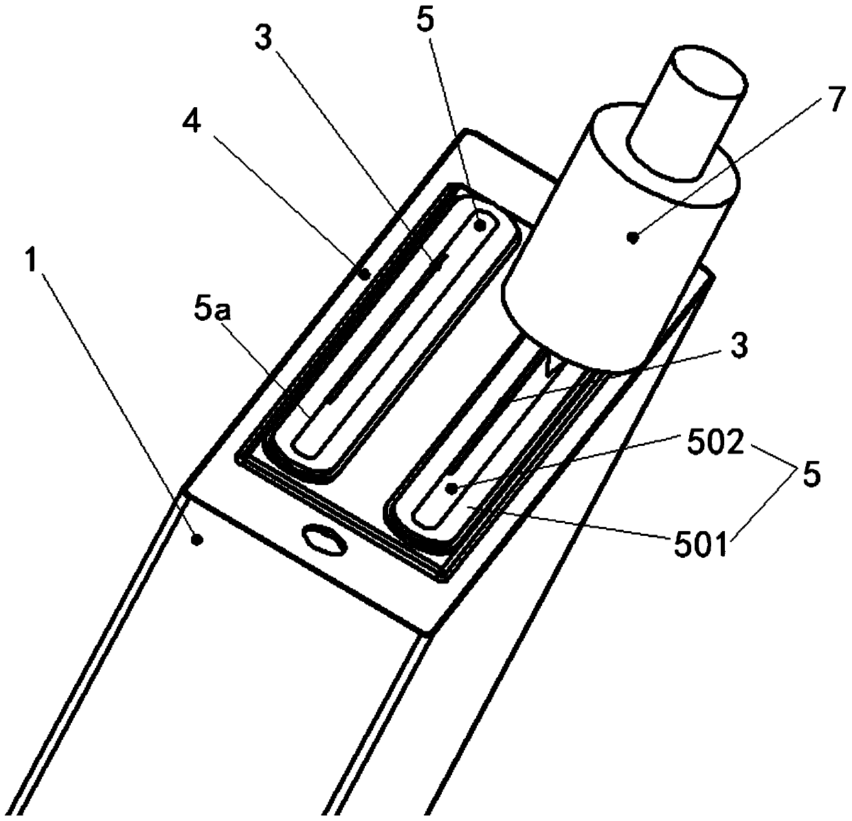 The connection structure and connection method of tabs and poles