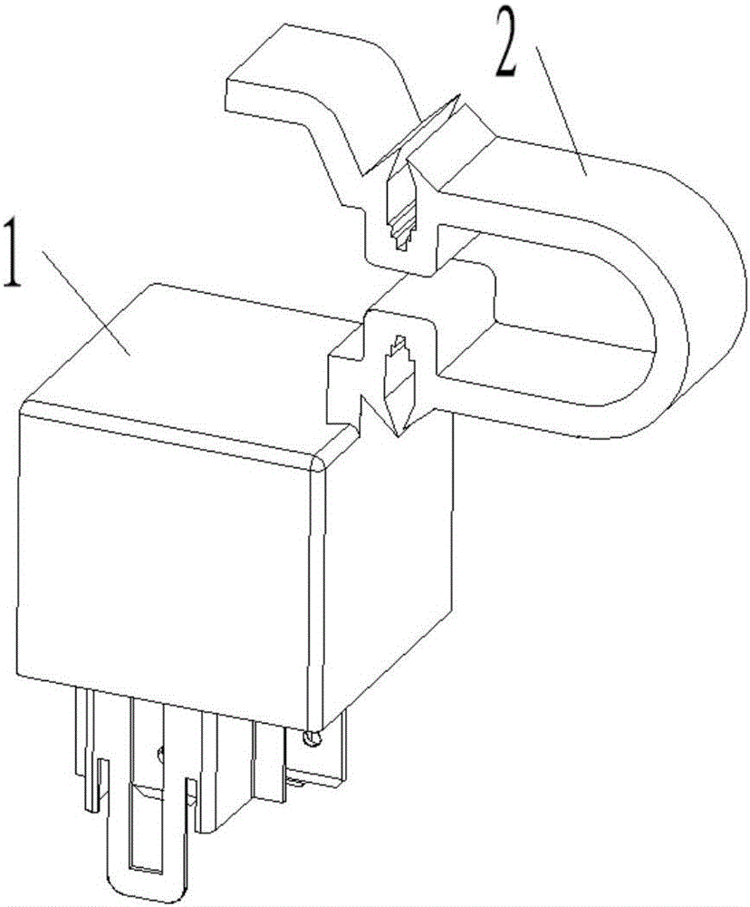 Automobile relay installation structure