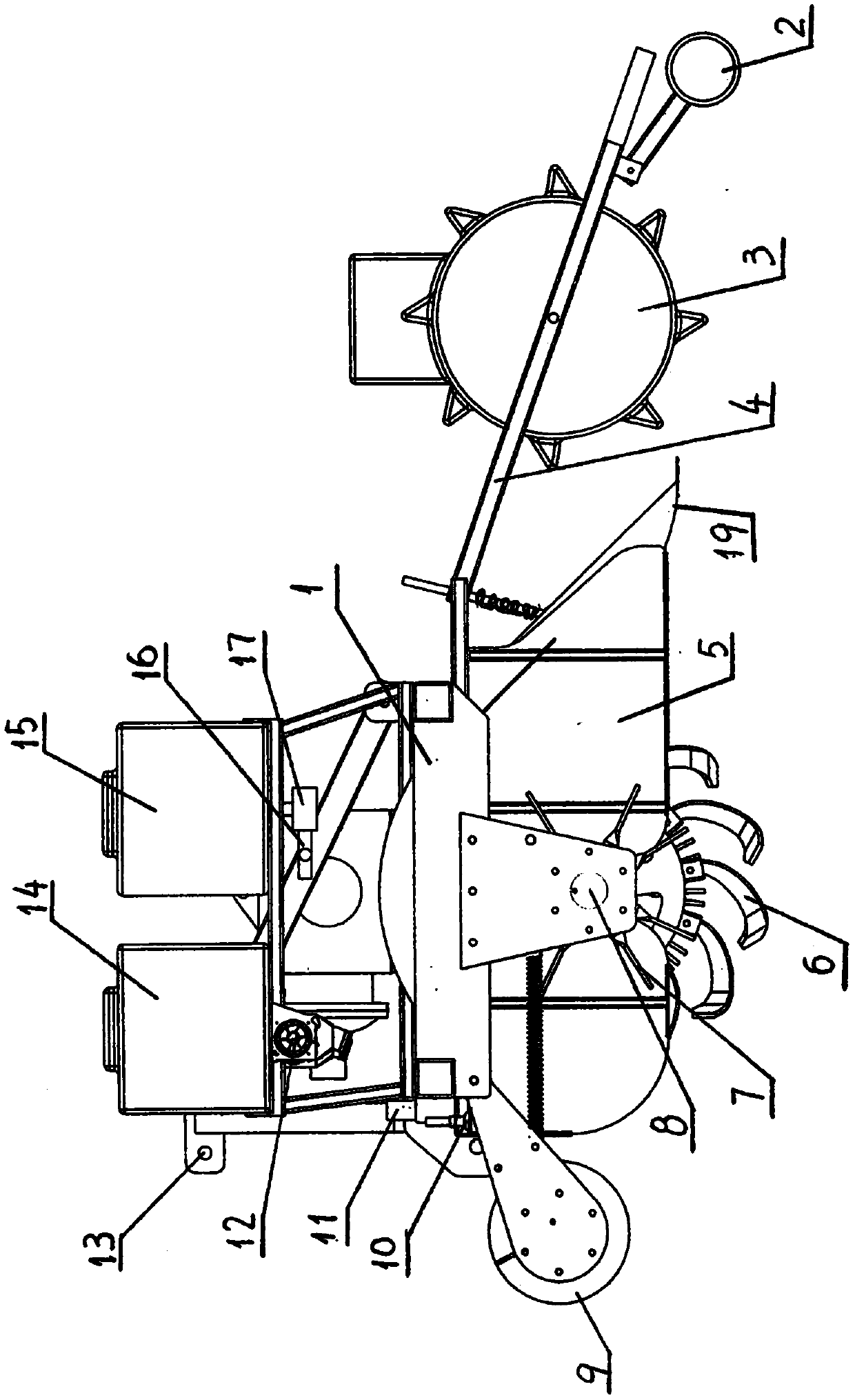 Ridge-culture minimum-tillage combined operation machine for fertilizing, sowing and corn stalk field-returning