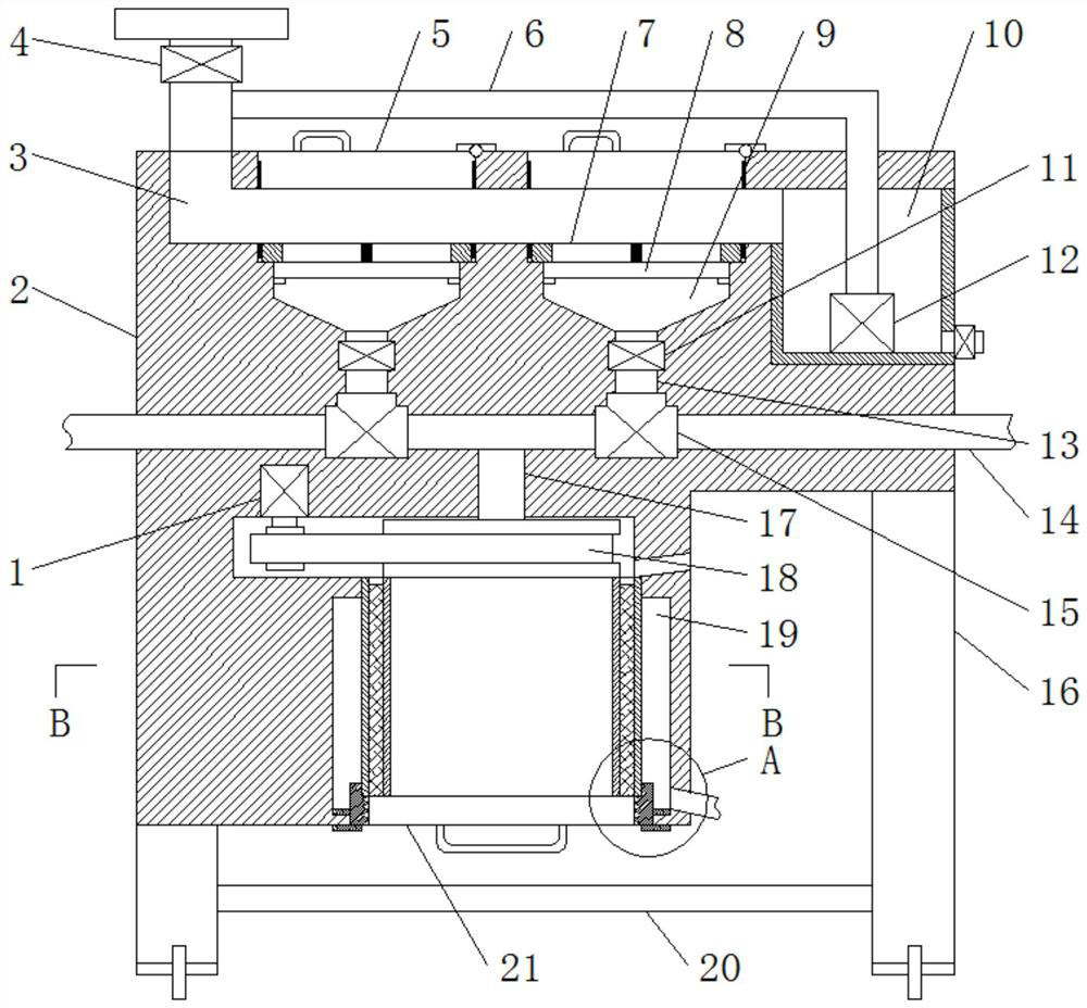 Filtration device for liquor brewing