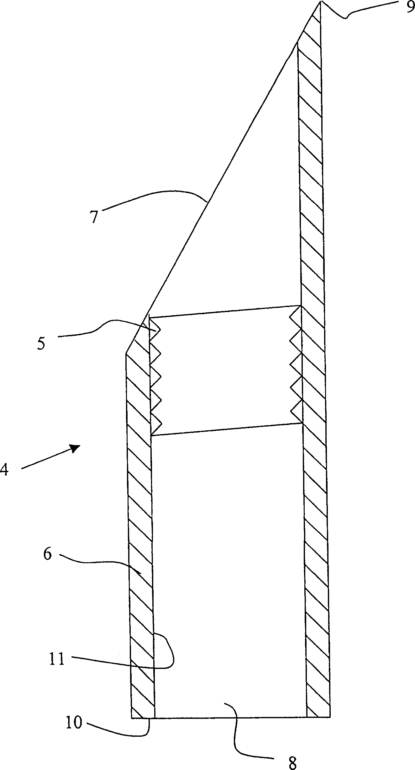 Wind turbine blade and method of manufacturing thereof
