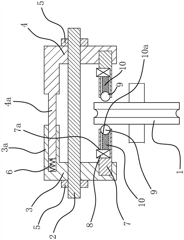 Deflection detection device for guide wheel in elevator traction system ...