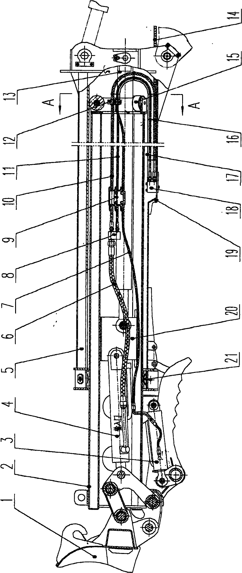 Follow-up mechanism for telescopic digging arm hydraulic pipeline