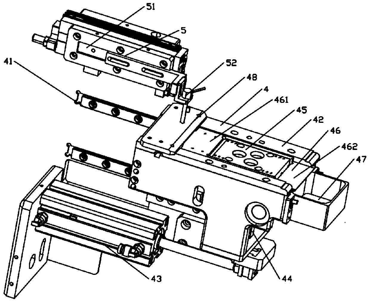 Label feeder with stripping assembly capable of moving to achieve avoidance