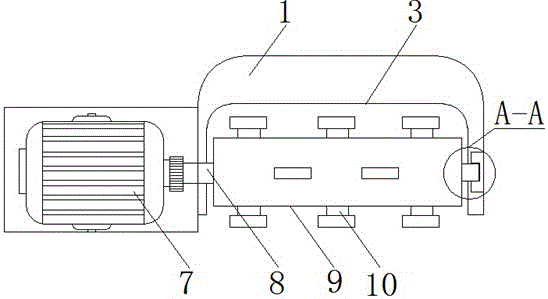 Conveyor belt clearing device