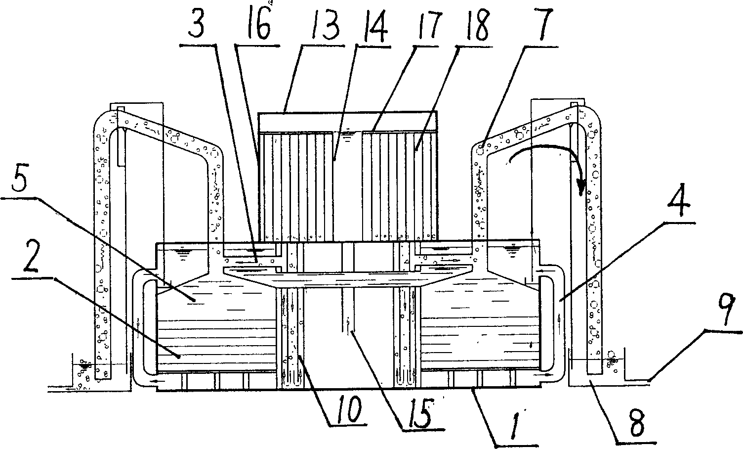 Apparatus and method for treating river and lake water