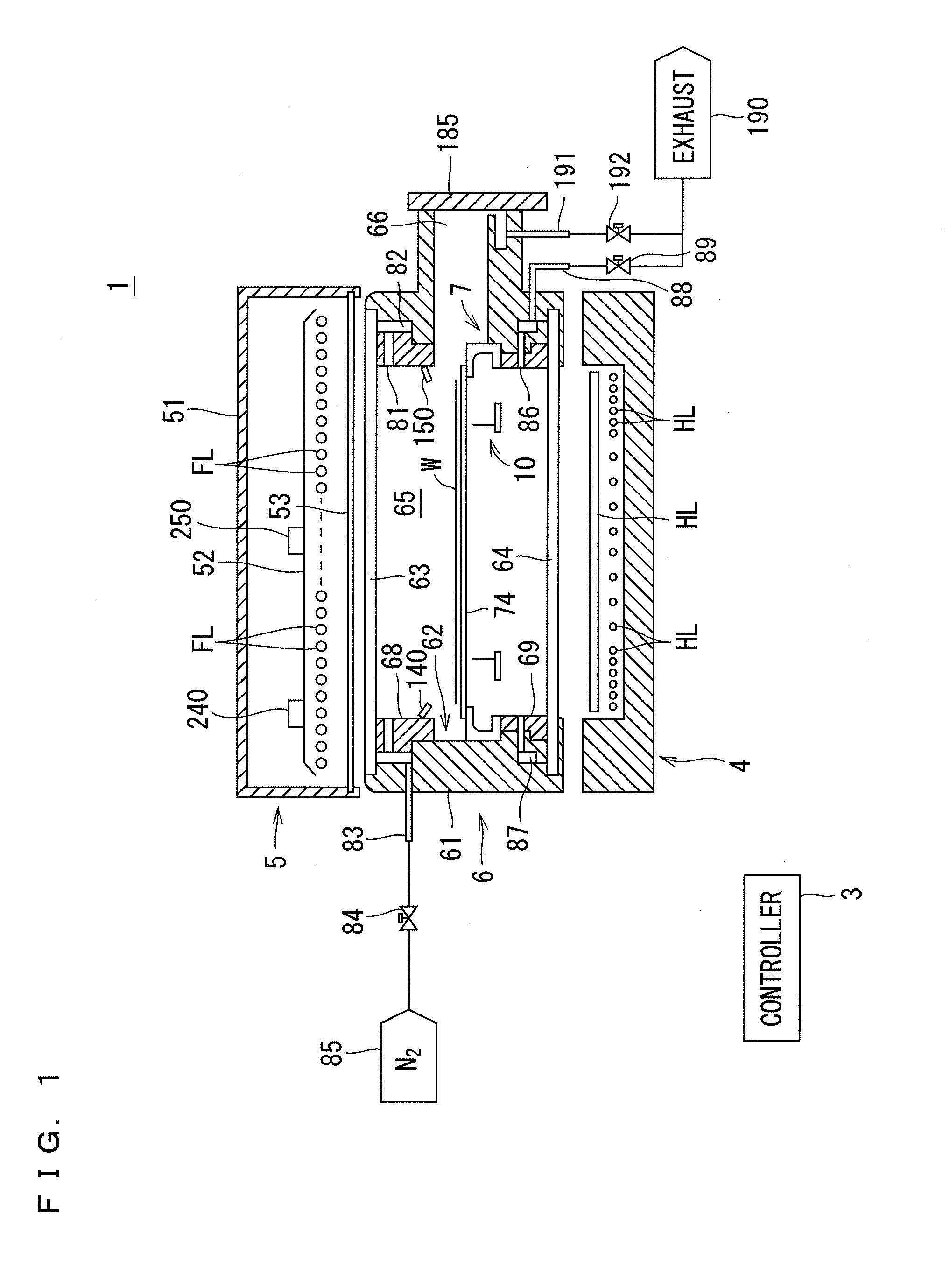 Heat treatment apparatus and heat treatment method for heating substrate by irradiating substrate with flash of light