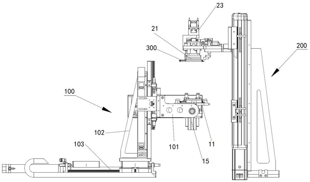 Multilateral synchronous film coating device