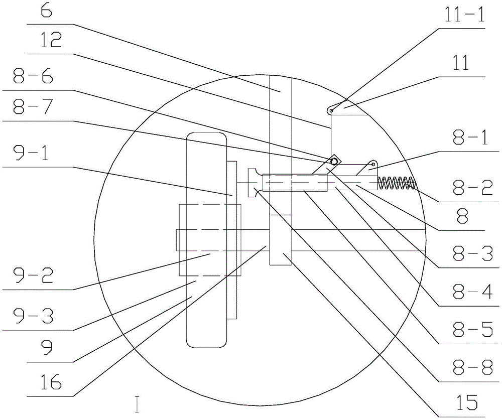 Trailer box with brake anti-rotation