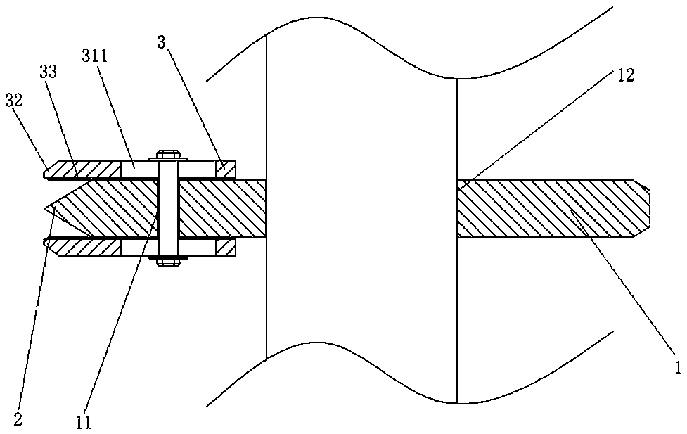 Indenting and grooving integrated blade