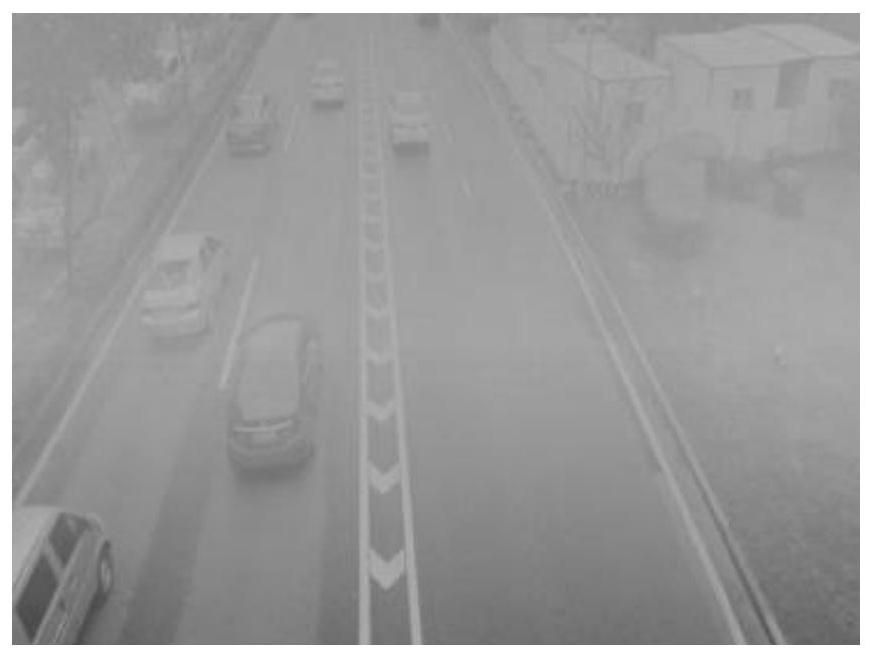 Foggy day vehicle detection method based on deep learning