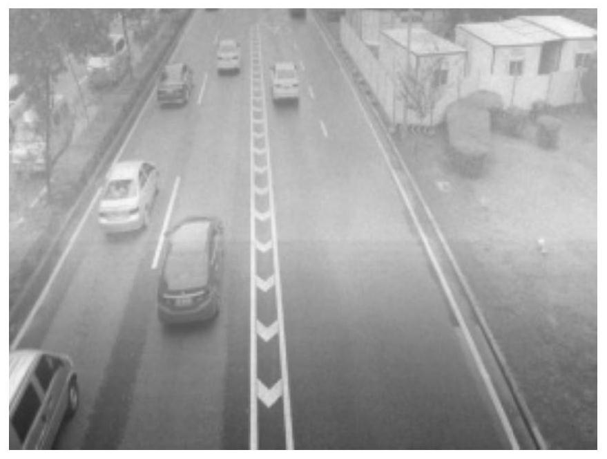 Foggy day vehicle detection method based on deep learning