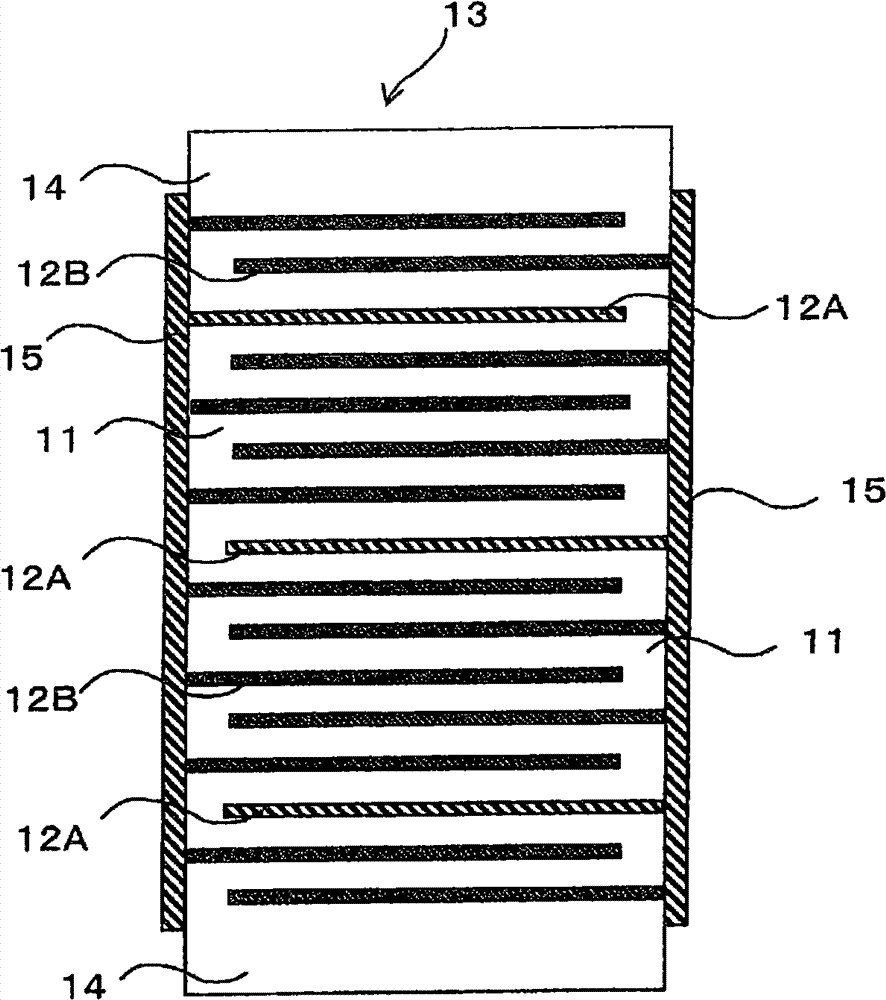Laminated piezoelectric element and jetting apparatus using same
