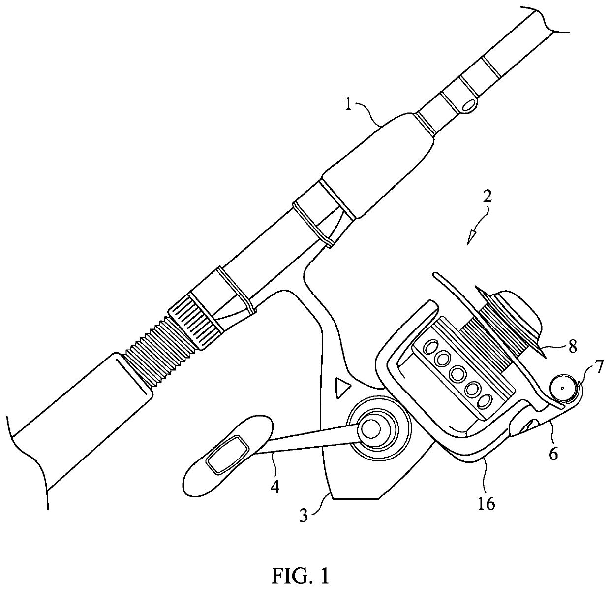 Spinning type fishing reel with bi-directionally rotating rotor with drag control to prevent line twist