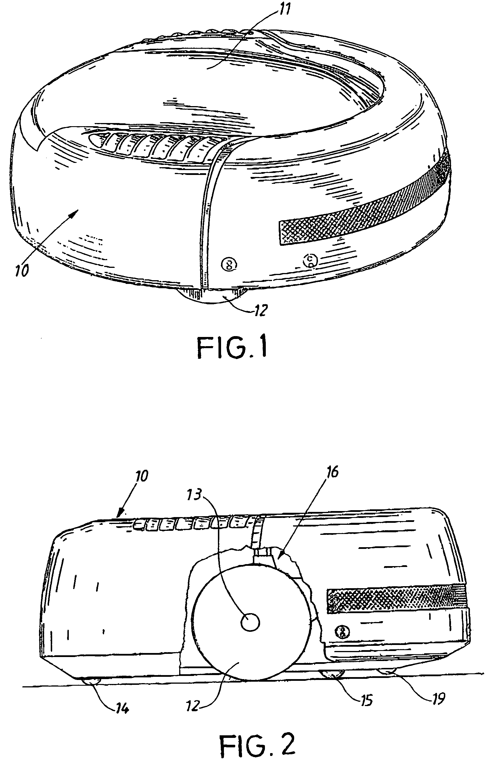 Wheel support arrangement for an autonomous cleaning apparatus