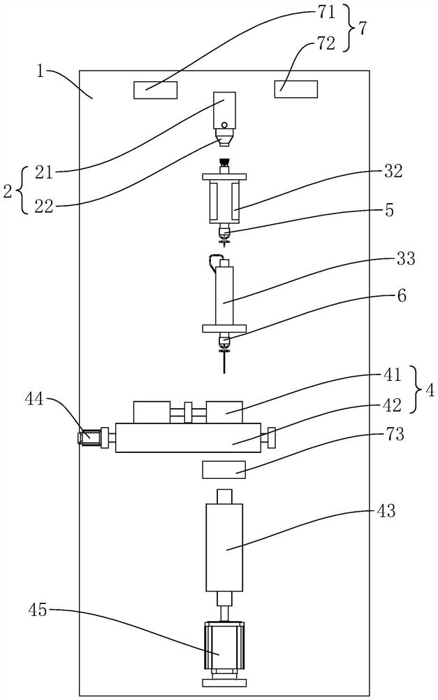 Equipment and method for spinning sanded yarn by using carding box