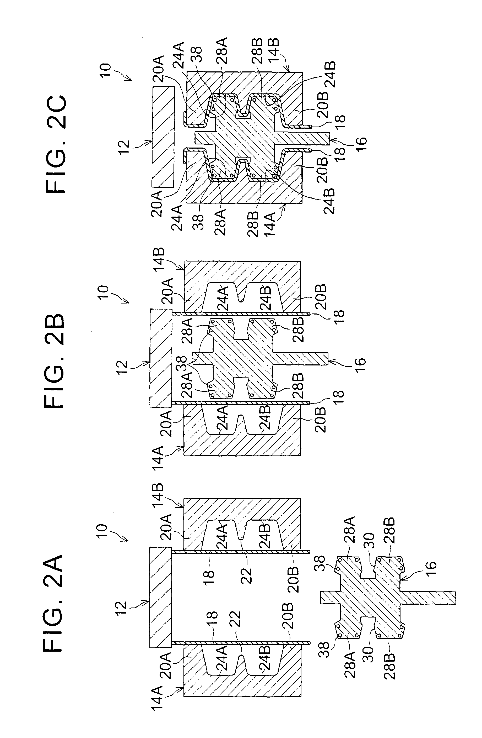 Method of manufacturing resin molded product and manufacturing device thereof