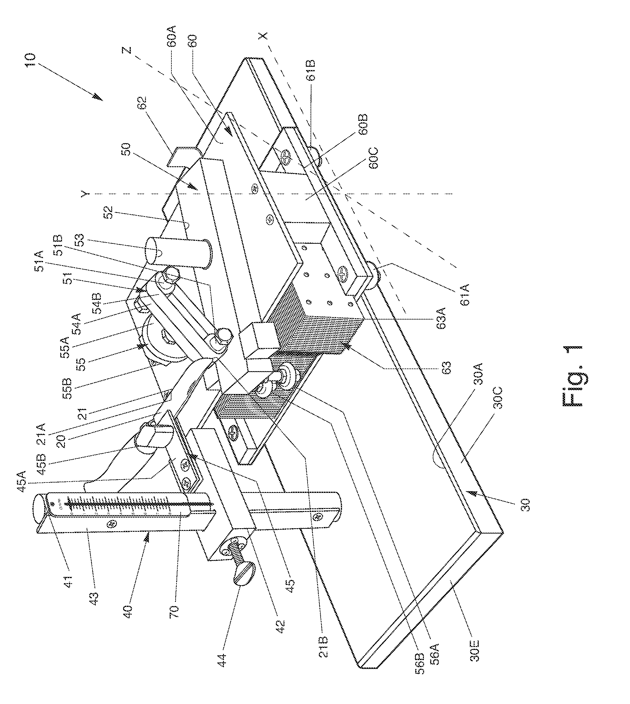 Blade sharpening device with blade contour copying device