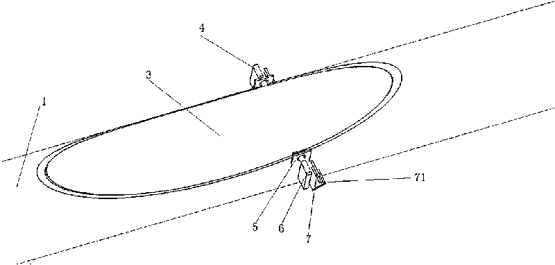 Pneumatic pipeline transmission system and method for putting in and taking out transmission carrier