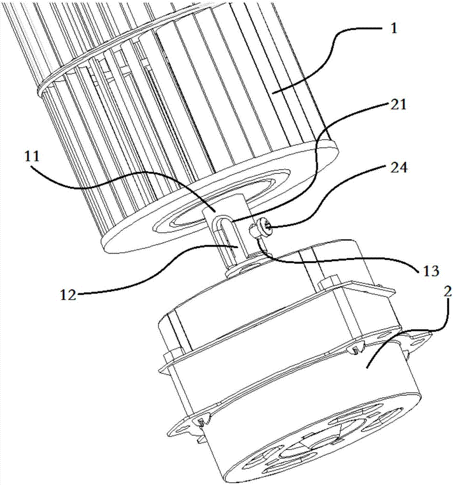 Connecting structure of motor and wind wheel and tower fan comprising same