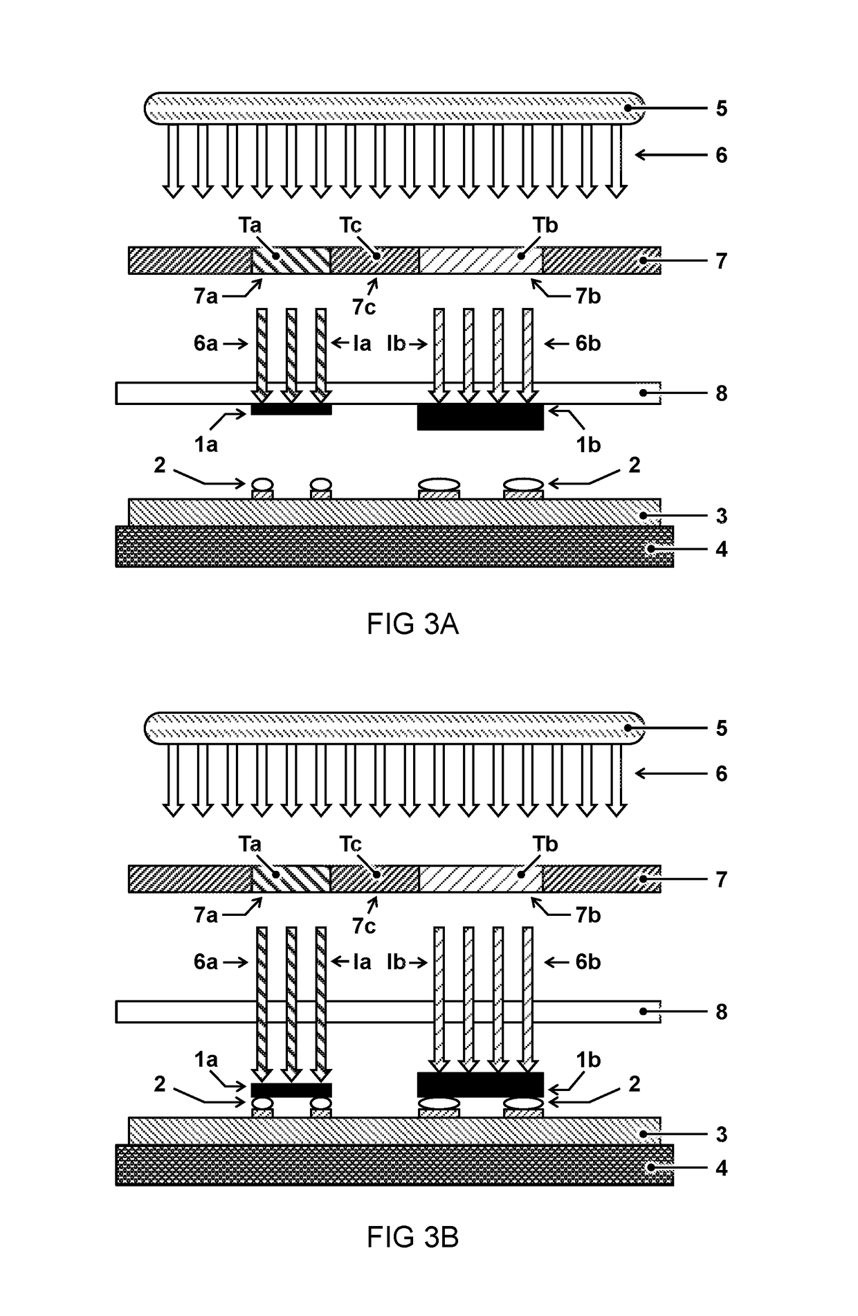 Apparatus and method for soldering a plurality of chips using a flash lamp and a mask