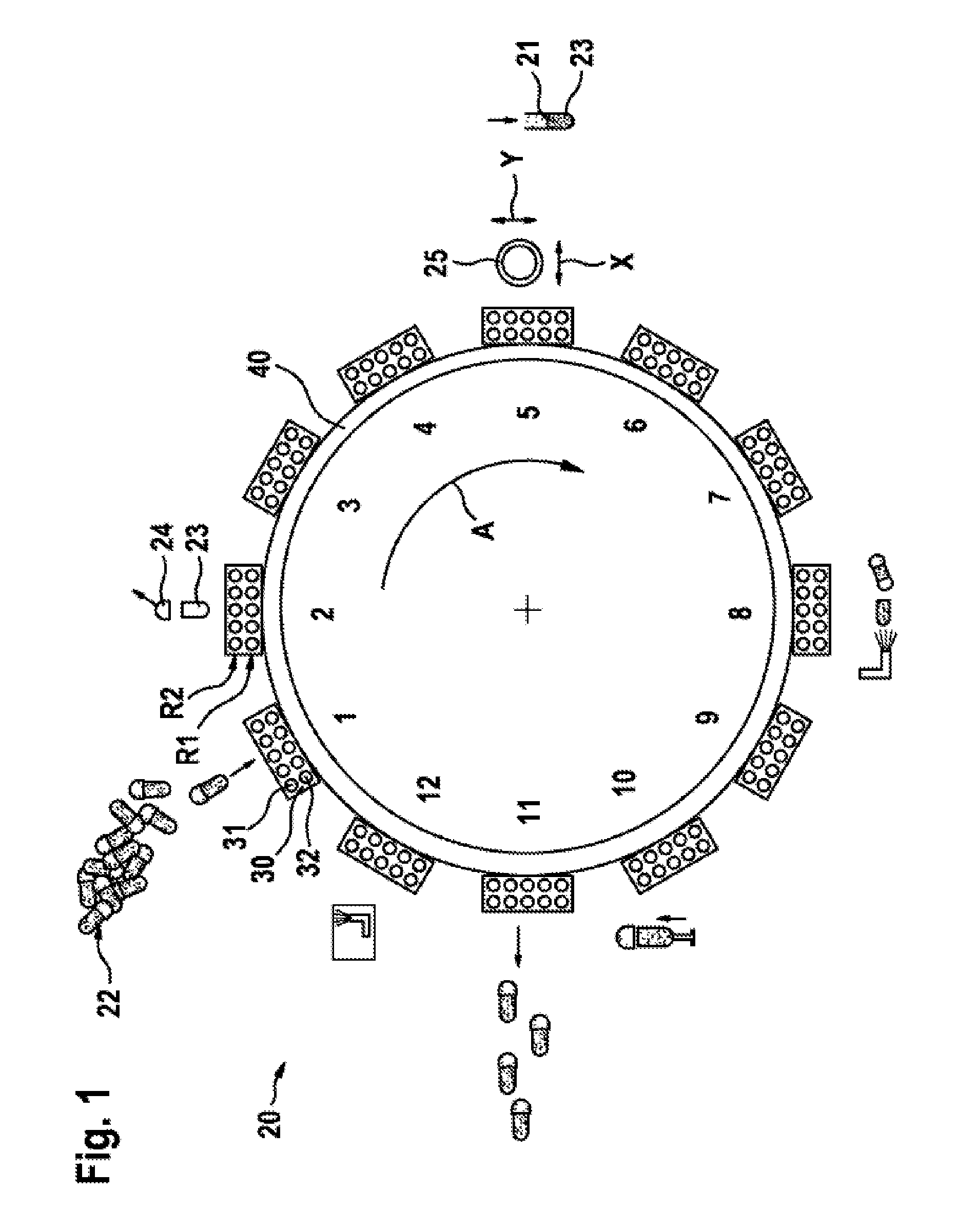 Device for introducing filling material into capsules