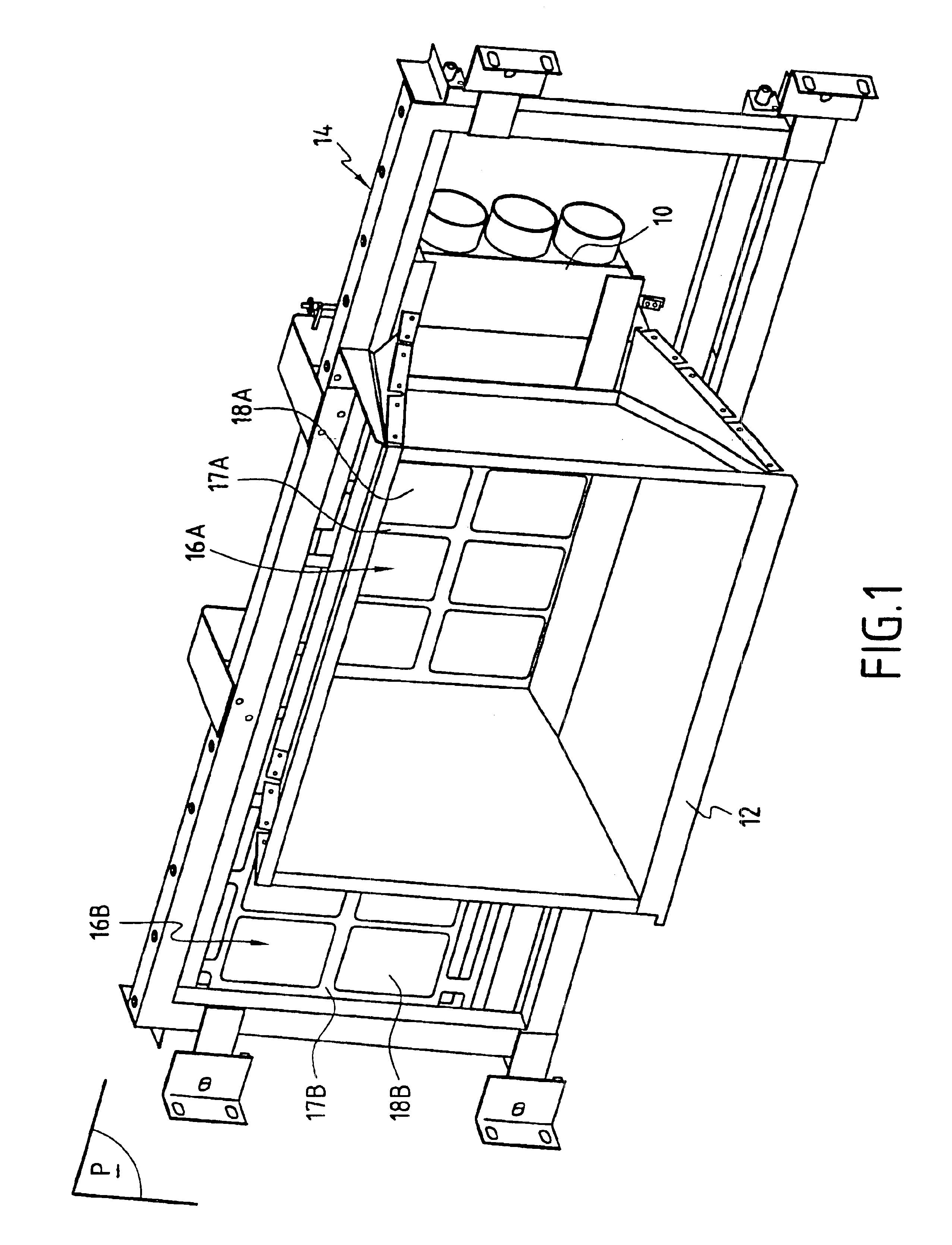 Device for exposing a face of a panel