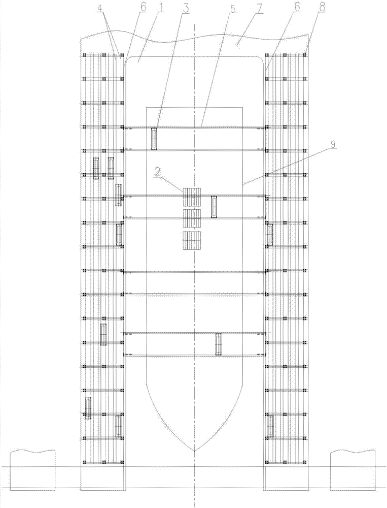 Container crane used for U-shaped berth