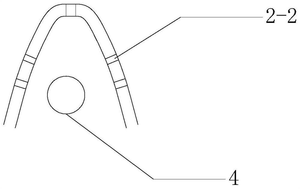 A drainage type prefabricated pile convenient for construction and its construction method