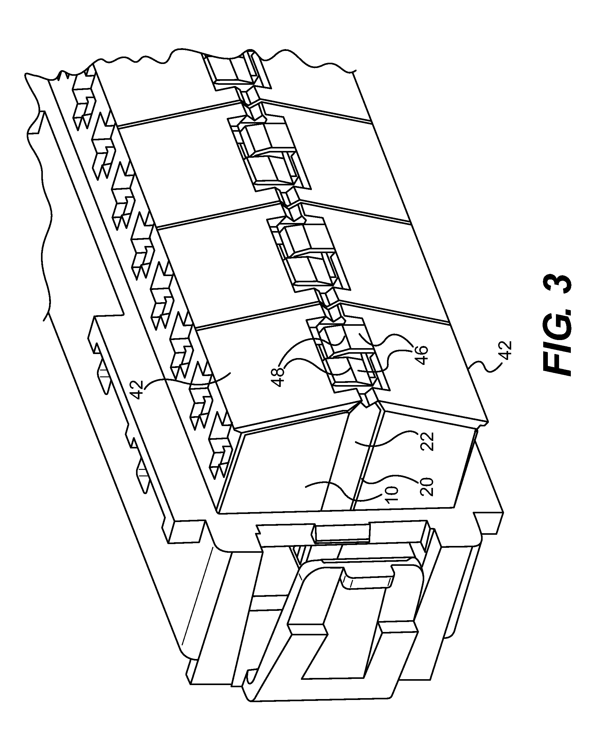 Shutter for a fiber optic component and a fiber optic component including the shutter