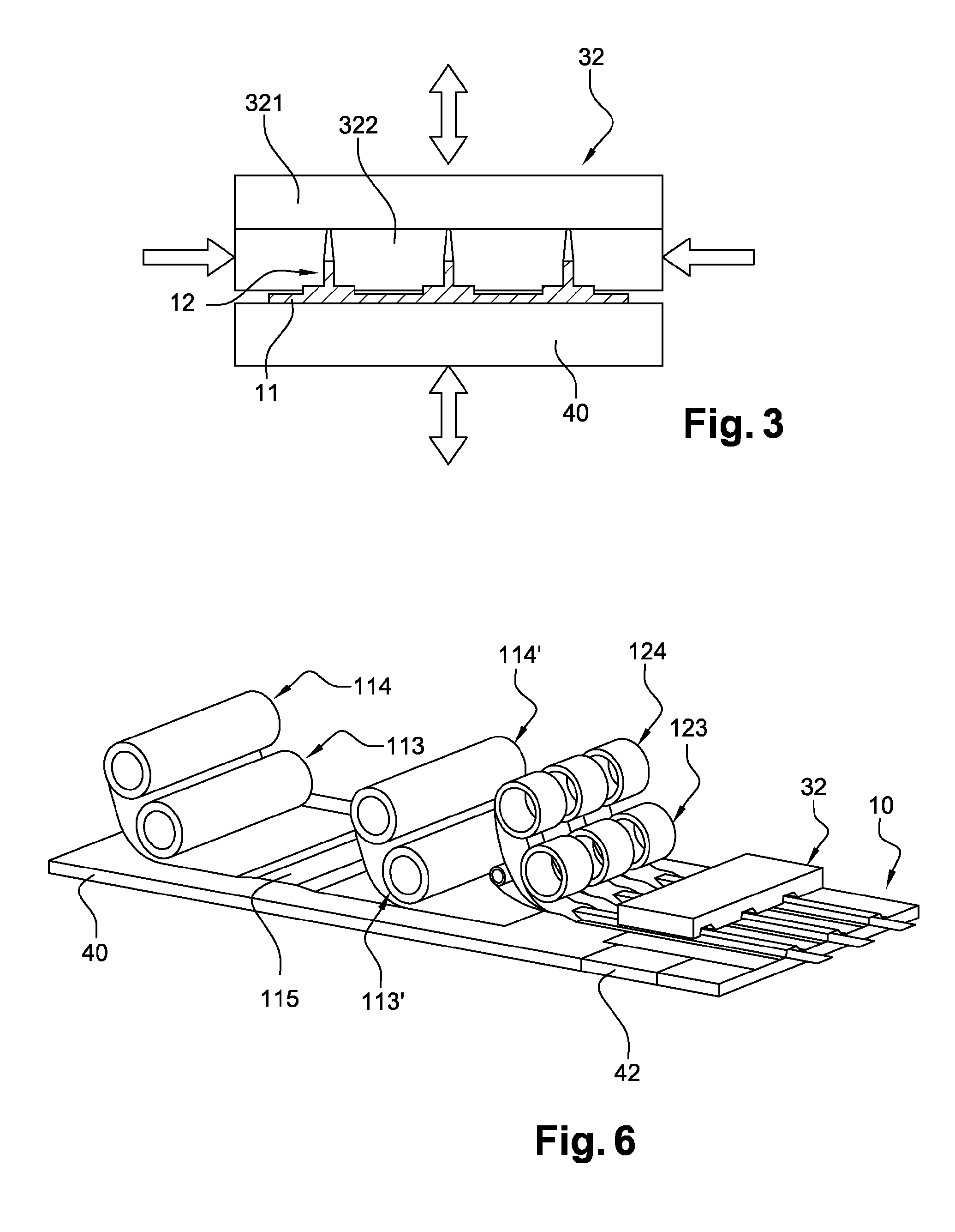 Method for producing an extruded stiffened panel, and device for implementing same