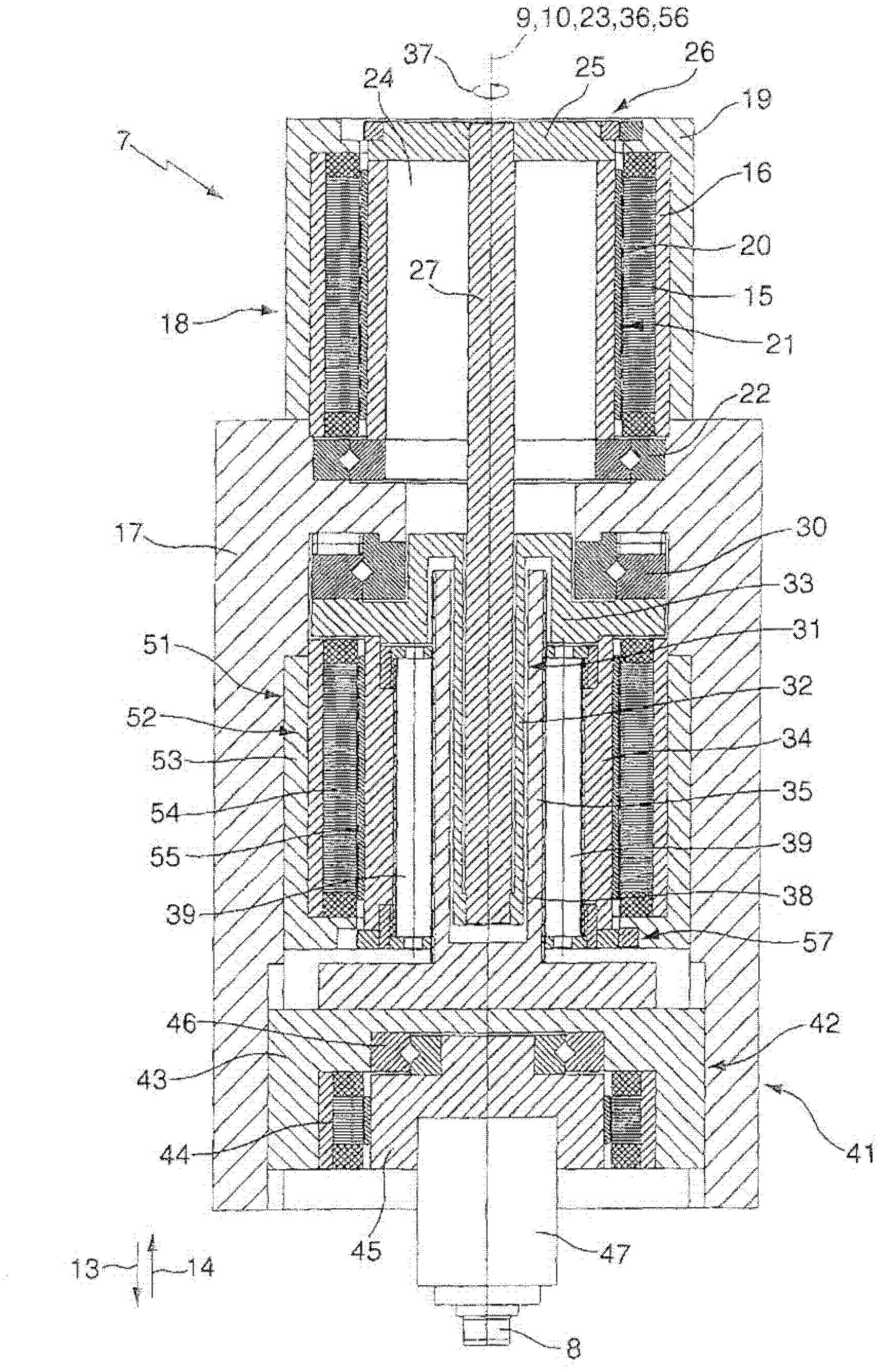 Press drive and method for generating a stroke motion of a tool mounting by means of a press drive