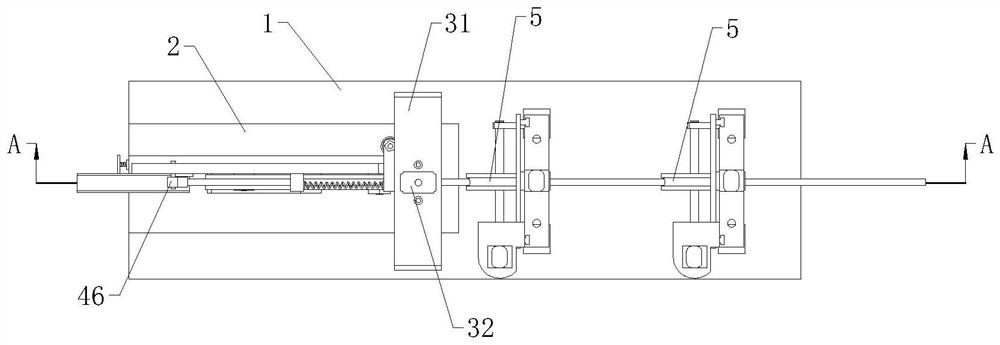 Equal-interval cutting device for metal hose