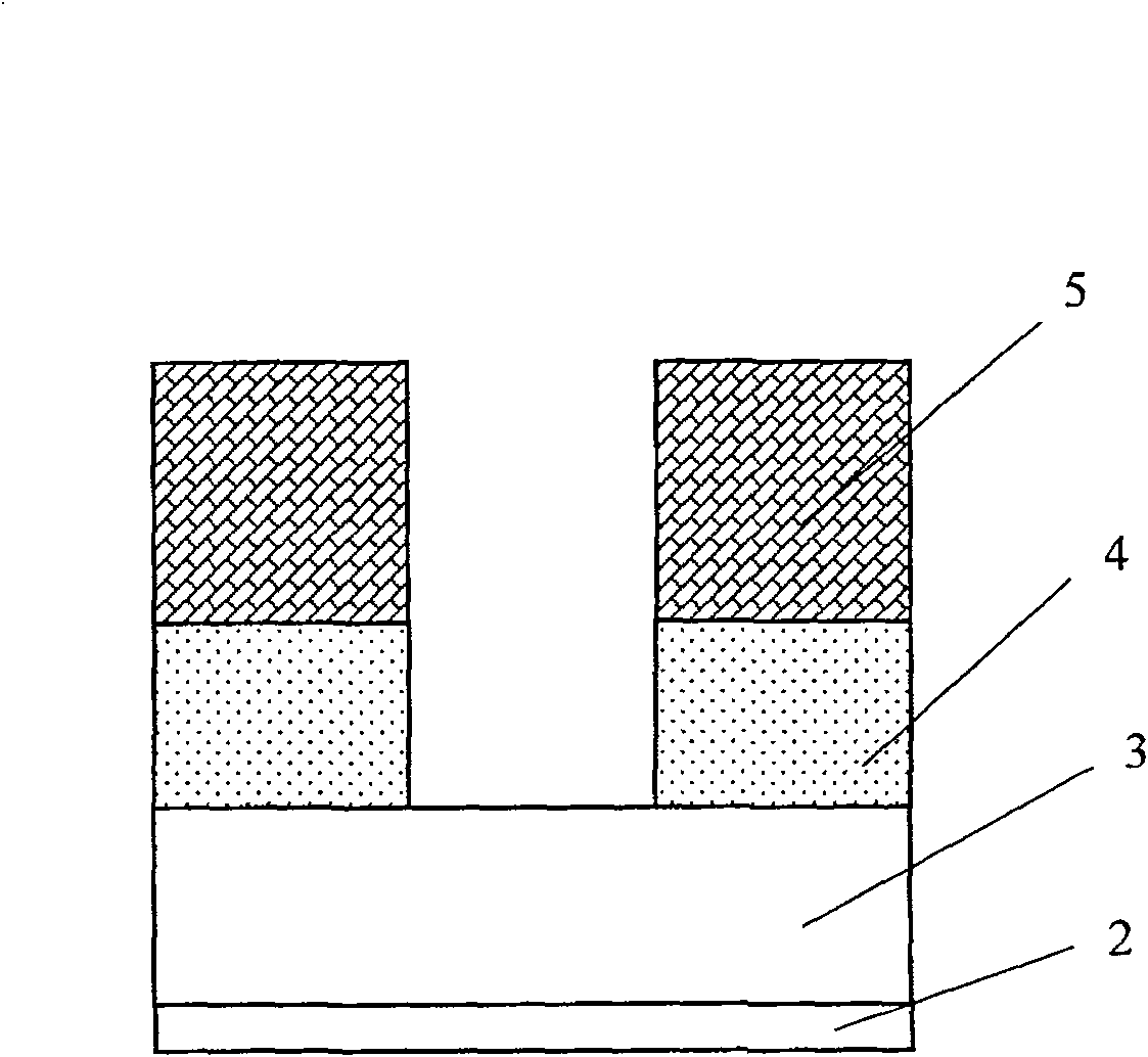 Production method for polysilicon grid of DRAM