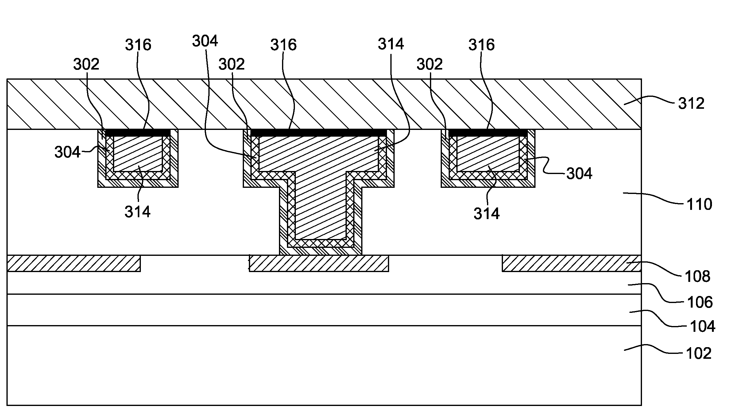 Semiconductor interconnect structure having enhanced performance and reliability